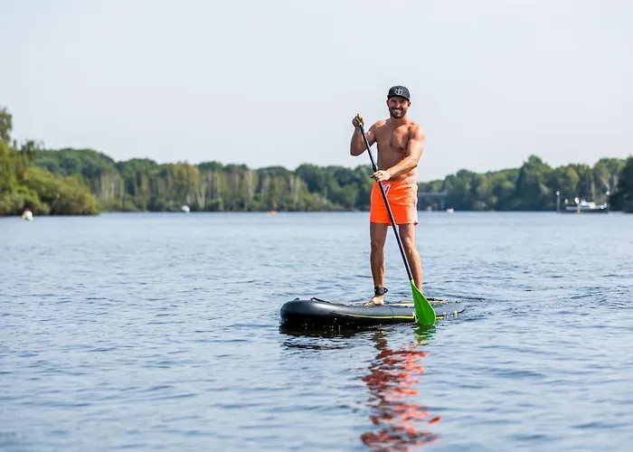 By Rhine With Stunning Water Views Сasa de vacaciones