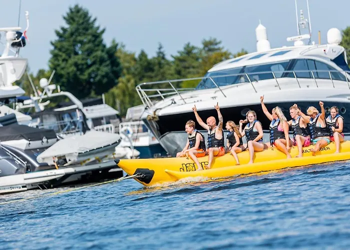 By Rhine With Stunning Water Views Сasa de vacaciones