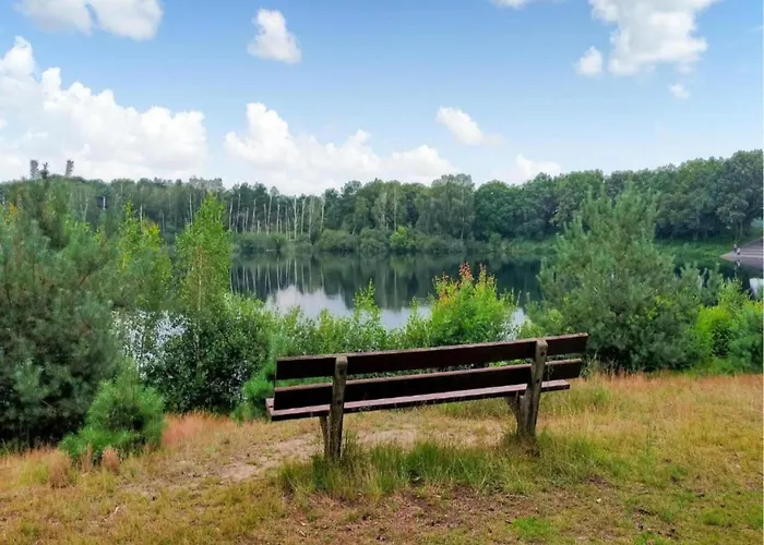 Сasa de vacaciones By Rhine With Stunning Water Views Well (Limburg)