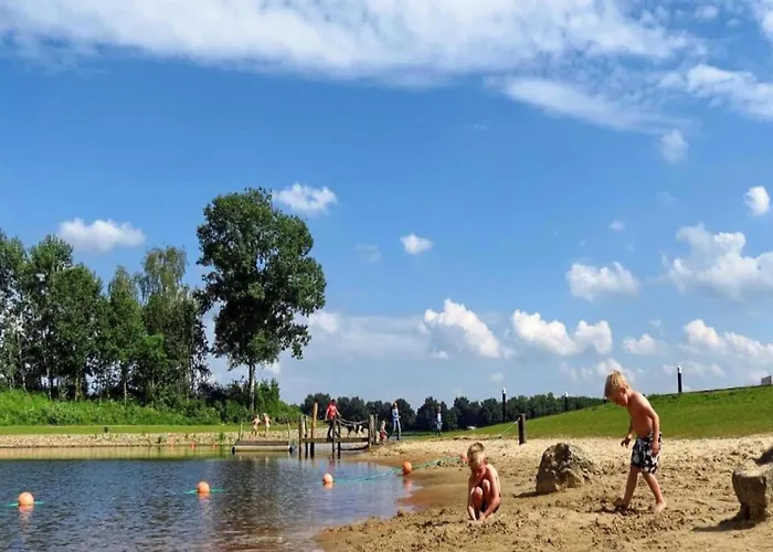 By Rhine With Stunning Water Views Сasa de vacaciones Well (Limburg)