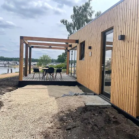 By Rhine With Stunning Water Views Дом отдыха Велл